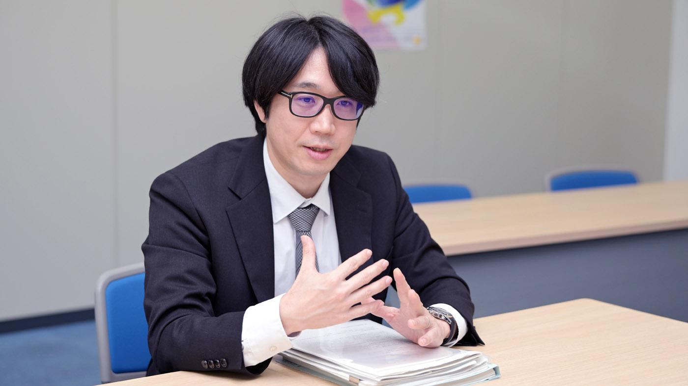 インタビューに答える蓼沼宏晃牛乳乳製品課長