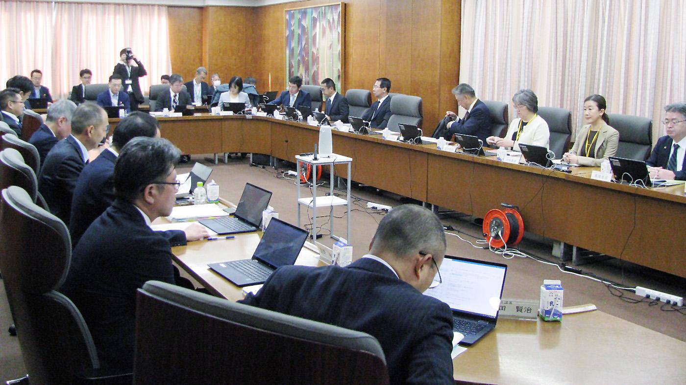 酪農乳業を巡る議論が続いた畜産部会