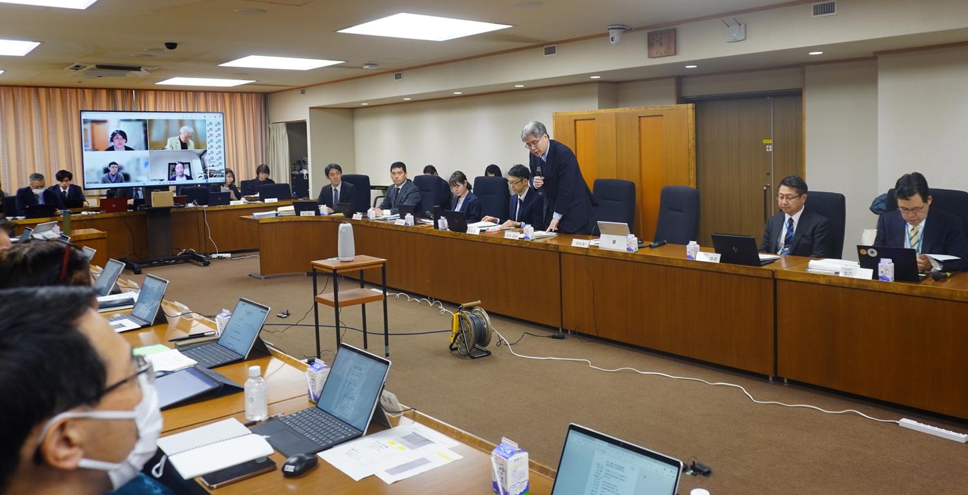 畜産部会の様子。発言しているのは農水省の長井俊彦畜産局長